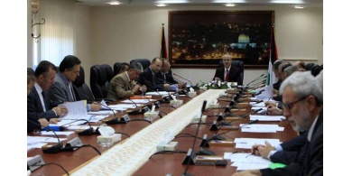 مجلس الوزراء يحمل حكومة الاحتلال المسؤولية الكاملة عما يجري في الأقصى