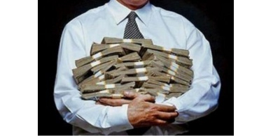 القبض على موظف بنك قام باختلاس 60 الف شيكل من أحد العملاء