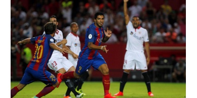 برشلونة يضرب أشبيلية ويقطع نصف الطريق نحو السوبر