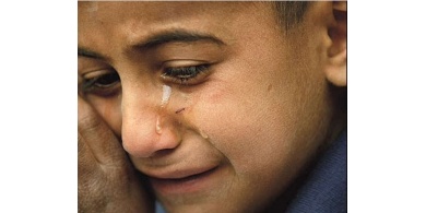"ابني.. قتلته مرت أبوه"