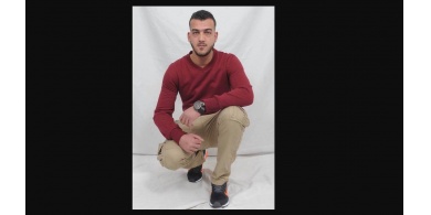 من سيحتضن زكريا عندما يعود ؟!