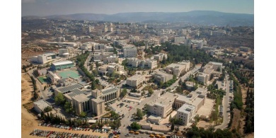 بسبب كورونا.. جامعة بيرزيت تعطل الدوام السبت