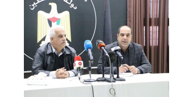 محافظ الخليل: البؤرة المخالطة للسيدة المصابة "بكورونا" واسعة وربما يكون هناك حالات أخرى