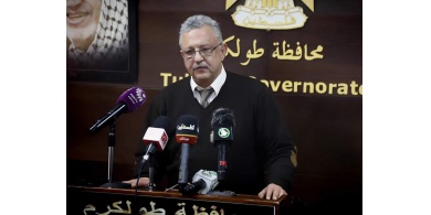 المحافظ أبو بكر يقرر إغلاق مداخل مخيم طولكرم بعد الإعلان عن حالتي إصابة بفايروس كورونا