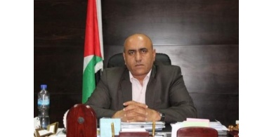 محافظ جنين:على أصحاب صالونات الحلاقة للرجال والسيدات الإلتزام بالإغلاق
