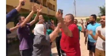 إقالة مدير مستشفى مصري رقص مع متعافين من كورونا