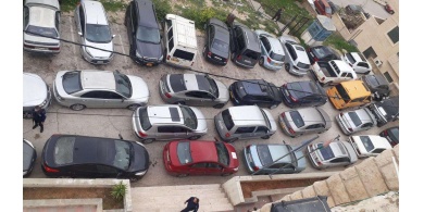 الشرطة تحجز 40 مركبة وتلقي القبض على 20 شخص مخالفين لحالة الطوارئ برام الله