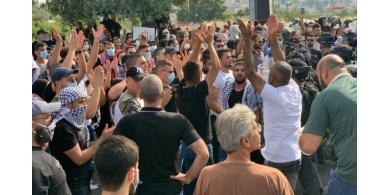 عرعرة: الالاف يشيعون حثمان الشهـ .ـيد "مصطفى" بعد مظاهرة حاشدة