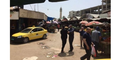 أسواق جنين تُجابه كورونا برمضان: "حركة شرائية بائسة وتبضُّع الضروريّات فقط"
