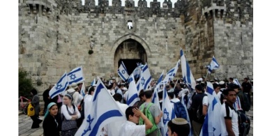 الاحتلال يغلق القدس القديمة وسط مسيرات استفزازية للمستوطنين