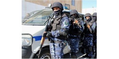 الشرطة تقبض على شخص قام بكتابة عبارات مسيئة على الجدران في بيت لحم