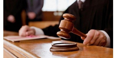 السجن ثلاثة أشهر لموظف أدين بالتهاون في أداء الواجبات الوظيفية