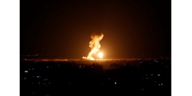مدفعية الاحتلال تقصف عدة أهداف في قطاع غزة