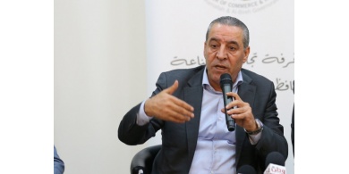 الشيخ لـ (غانتس): من يتحدث عن زيارة رام الله والتفاوض عليه أولاً إنهاء الاحتلال