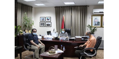 وزيرة الصحة: استكمال تجهيز مستشفى دورا وإعادة فتح مستشفى هوغو تشافيز ومركز الرصد برام الله لعزل وعلاج مرضى كوفيد