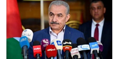 اشتية للوفد الطبي الصيني: استفدنا من التجربة الصينية في مواجهة وباء "كورونا" ﻿