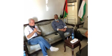 سفير فلسطين في الامارات يصل ارض الوطن