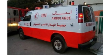 مصرع مواطنة وإصابة ابنتها في حادث سير وسط قطاع غزة