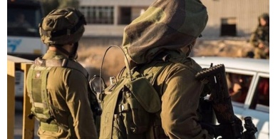 الشاباك يعلن اعتقال فلسطيني مشتبه به بطعن اسرائيلي قبل عشرة ايام