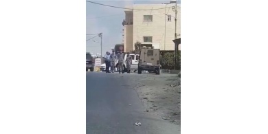 شاهد: الضابطة الجمركية والأجهزة الأمنية تمنعان جيش الاحتلال من دخول بيت لحم