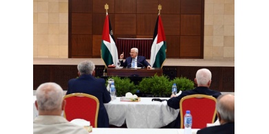 أبو ردينة: القيادة الفلسطينية تجتمع قريباً لاتخاذ خطوات رداً على الاتفاق الإماراتي الإسرائيلي