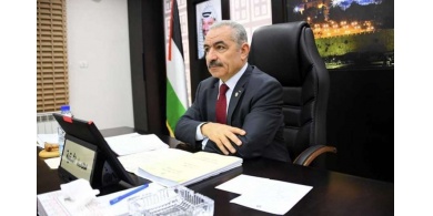 اشتية عن الرواتب:"سوف نحفظ لكل منكم حقه كما عهدتمونا"
