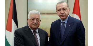 الرئيس يهنئ أردوغان باكتشاف حقل الغاز.. والرئيس التركي يجدد دعم بلاده للقضية الفلسطينية