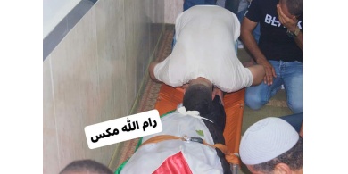 تجمع أسر الشهداء يُطالب بتحقيق دولي بجريمة اغتيال الشهيدة السمودي