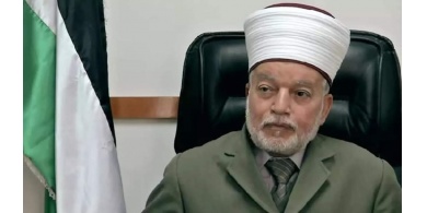المفتي العام يقدم استقالته من عضوية "مجلس أمناء منتدى تعزيز السلم" في أبو ظبي