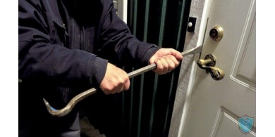 الشرطة تكشف ملابسات سرقة 19 منزلاً في الخليل