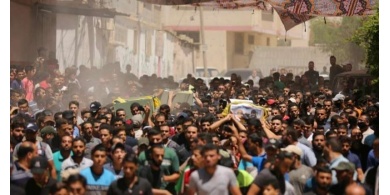 غزة: الآلاف يشيعون جثامين شهداء انفجار الشجاعية ﻿