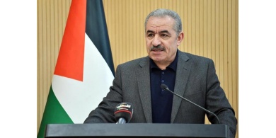 اشتية: فلسطين تعاني لعدم امتلاكها عملة وطنية والاحتلال يعيق التنمية ﻿