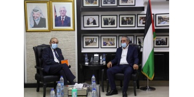" الشيخ يبحث مع القنصل الاسباني العام في القدس آخر التطورات السياسية "