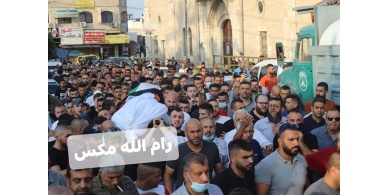 جماهير غفيرة تشيع جثمان الشهيد الطبيب جبارين في جنين