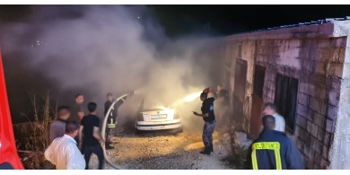 الدفاع المدني يخمد حريق اندلع بـ5 مركبات في جنين