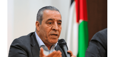 الشيخ: لن نكون جسور عبور الواهمين لمجلس عربي يستقوي فيه البعض بنفوذ المال
