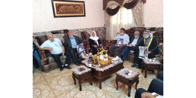 جنين: فارس وقراقع يزوان عائلة الأسير المضرب عن الطعام الأخرس وبلدية سيلة الظهر
