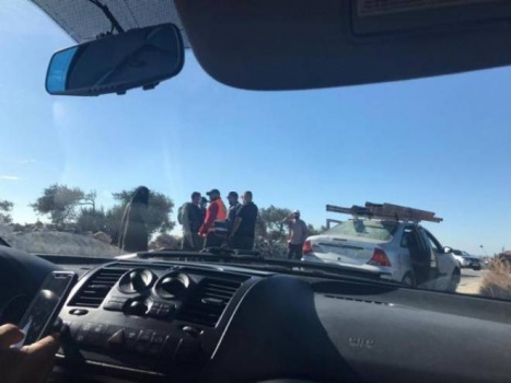 رام الله: الاحتلال يغلق برقة ويمنع المواطنين من التوجه لقطف الزيتون