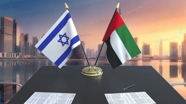 تحدث عن فوائد التطبيع.. مسؤول اماراتي: آن الأوان للاعتراف بمكانة اليهودية والمسيحية بالمنطقة