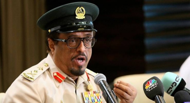 ضاحي خلفان يعلق على مرض صائب عريقات