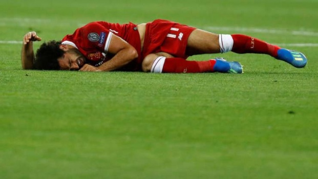 إصابة مقلقة لمحمد صلاح تزيد أوجاع ليفربول