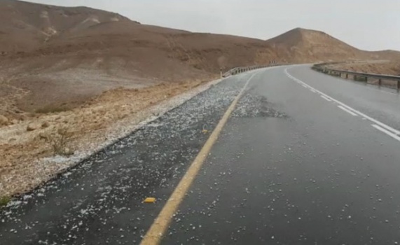 فيضانات بالنقب.. أمطار رعدية الليلة وغدا ومنخفض جوي الأربعاء