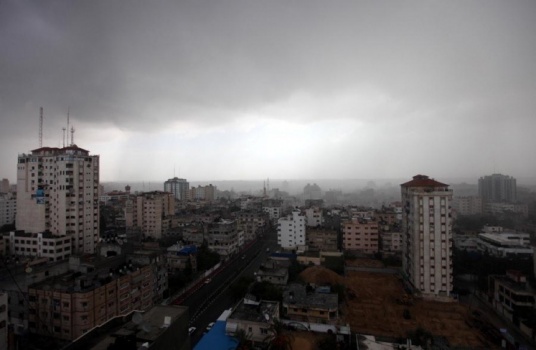 امطار محلية على بعض المدن بعد الظهر والمساء