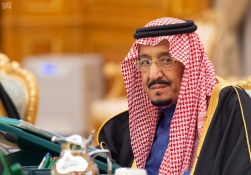 قمة العشرين.. الملك سلمان يطالب بتوزيع عادل للقاح كورونا