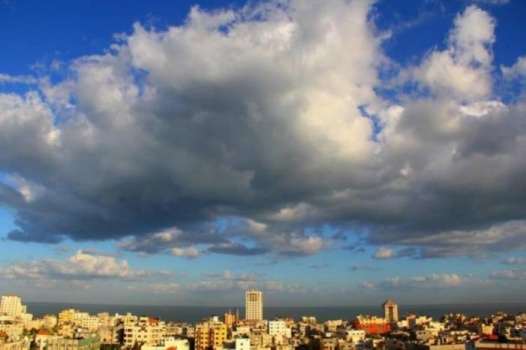 أجواء غائمة وباردة وارتفاع جديد على الحرارة اليوم