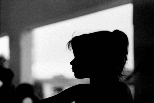 بزعم أن &ldquo;الشيطان يسكنها&rdquo;.. ضرب طفلة عمرها 4 أعوام حتى الموت