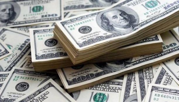 'معاريف': قطر تعهدت بصرف 30 مليون دولار لغزة