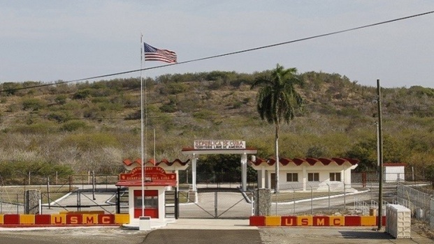 بايدن يعتزم إغلاق معتقل غوانتانامو.. ويحدد الموعد