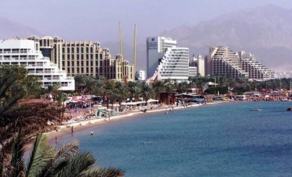 الحكومة الإسرائيلية توافق على دخول العمال الأردنيين إلى مدينة إيلات