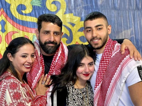 الافراج عن الأسير المقدسي مجد بربر بعد قضائه 20 عاماً في السجن